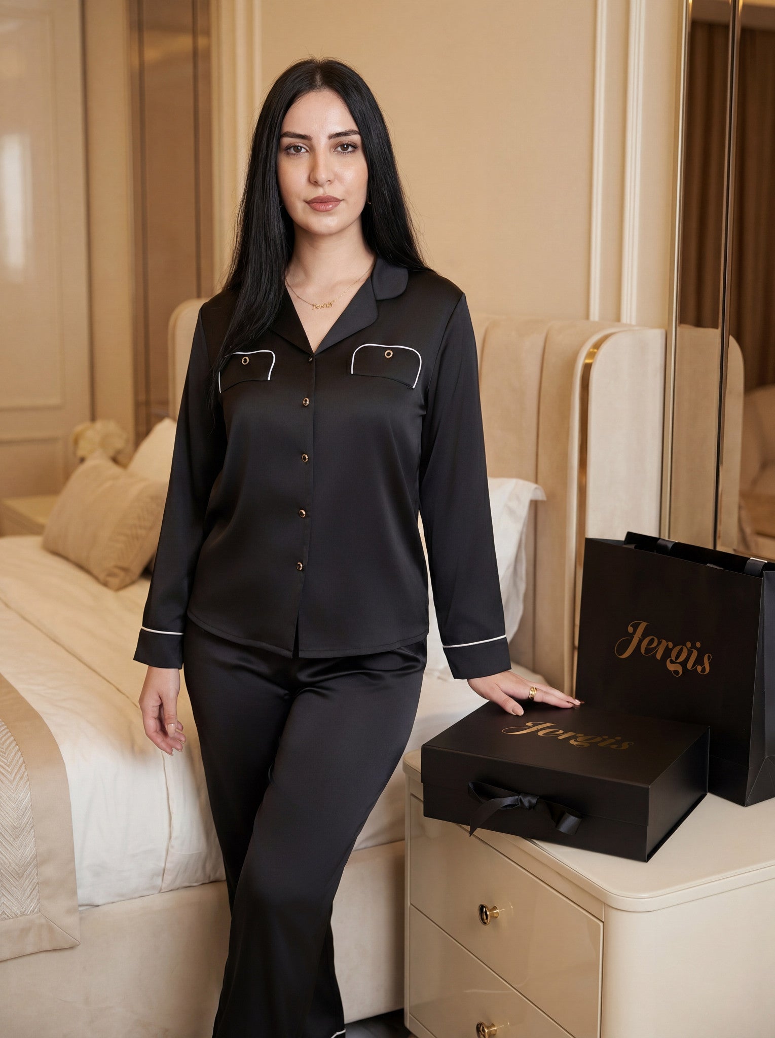 Le Pyjama en Soie Livia Le luxe des reines