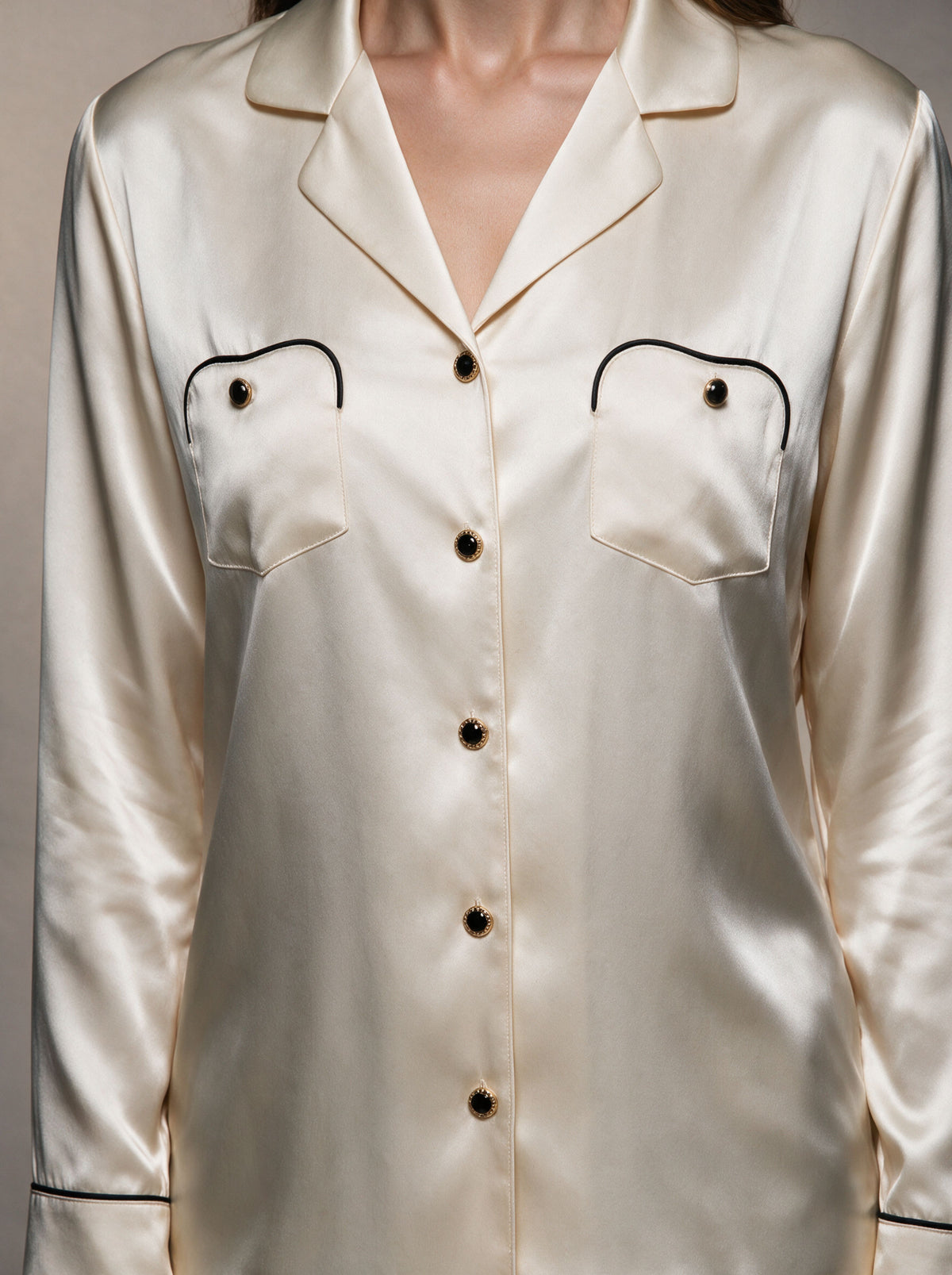 Le Pyjama en Soie Livia Le luxe des reines